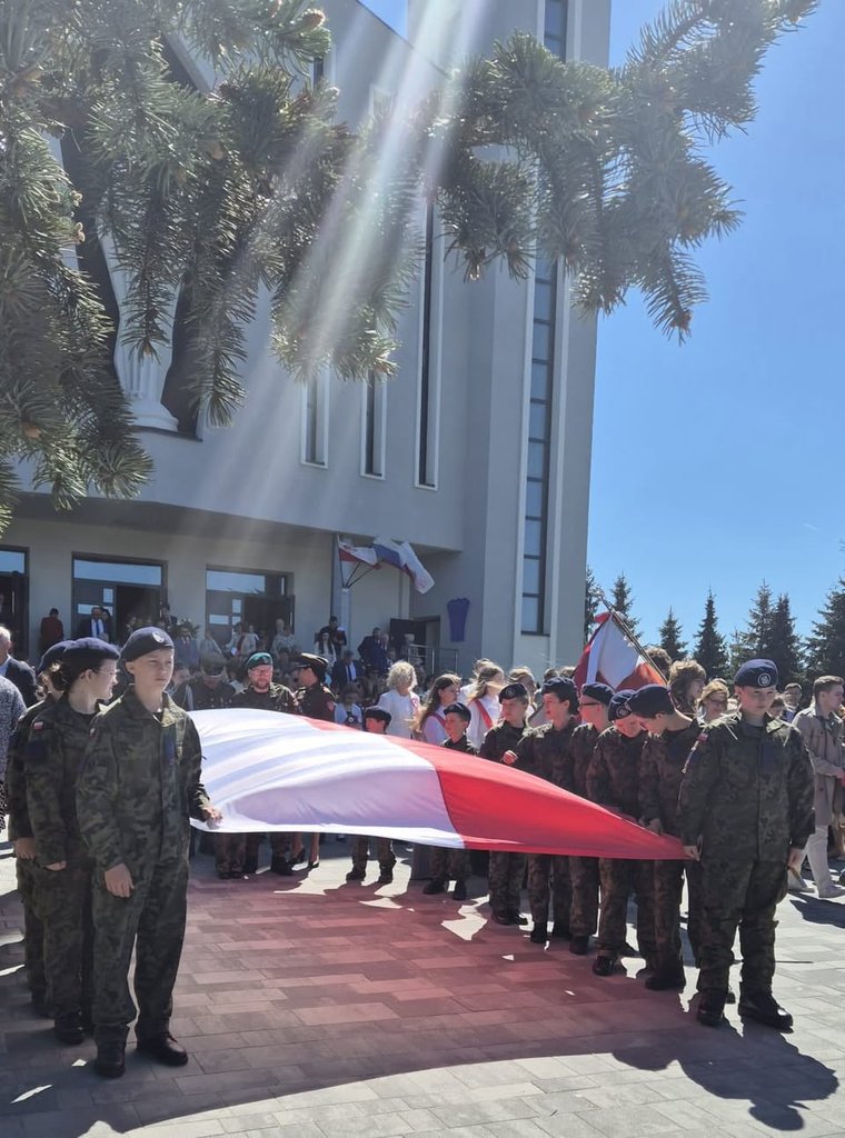Obchody Święta Konstytucji 3 Maja w Boguchwale — zdjęcie 3 z 5